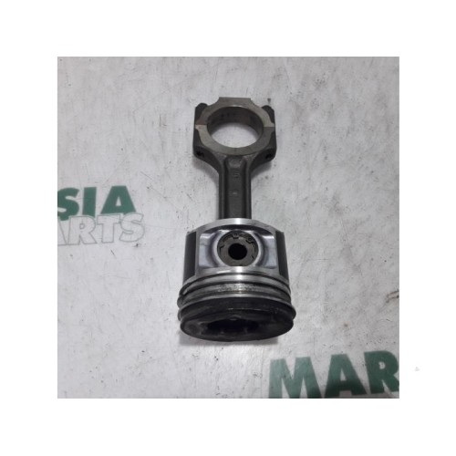 Alfa Romeo - 156 - Piston