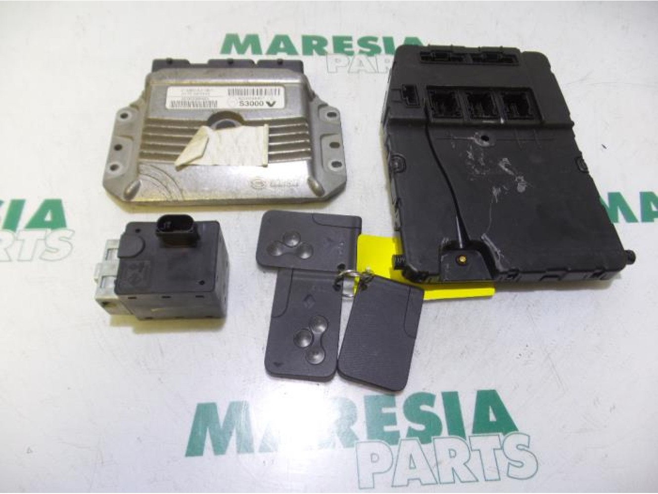 Renault - Megane Scenic - Engine management computer