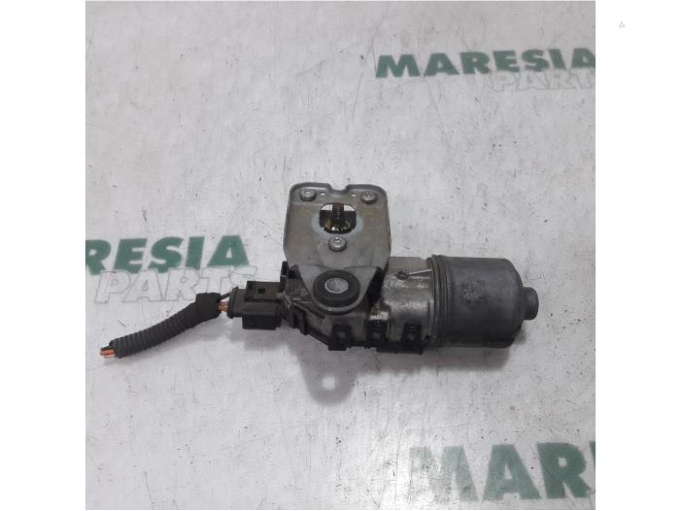 Alfa Romeo - 159 - Front wiper motor