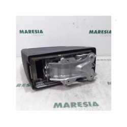 Renault - Scenic - Armrest