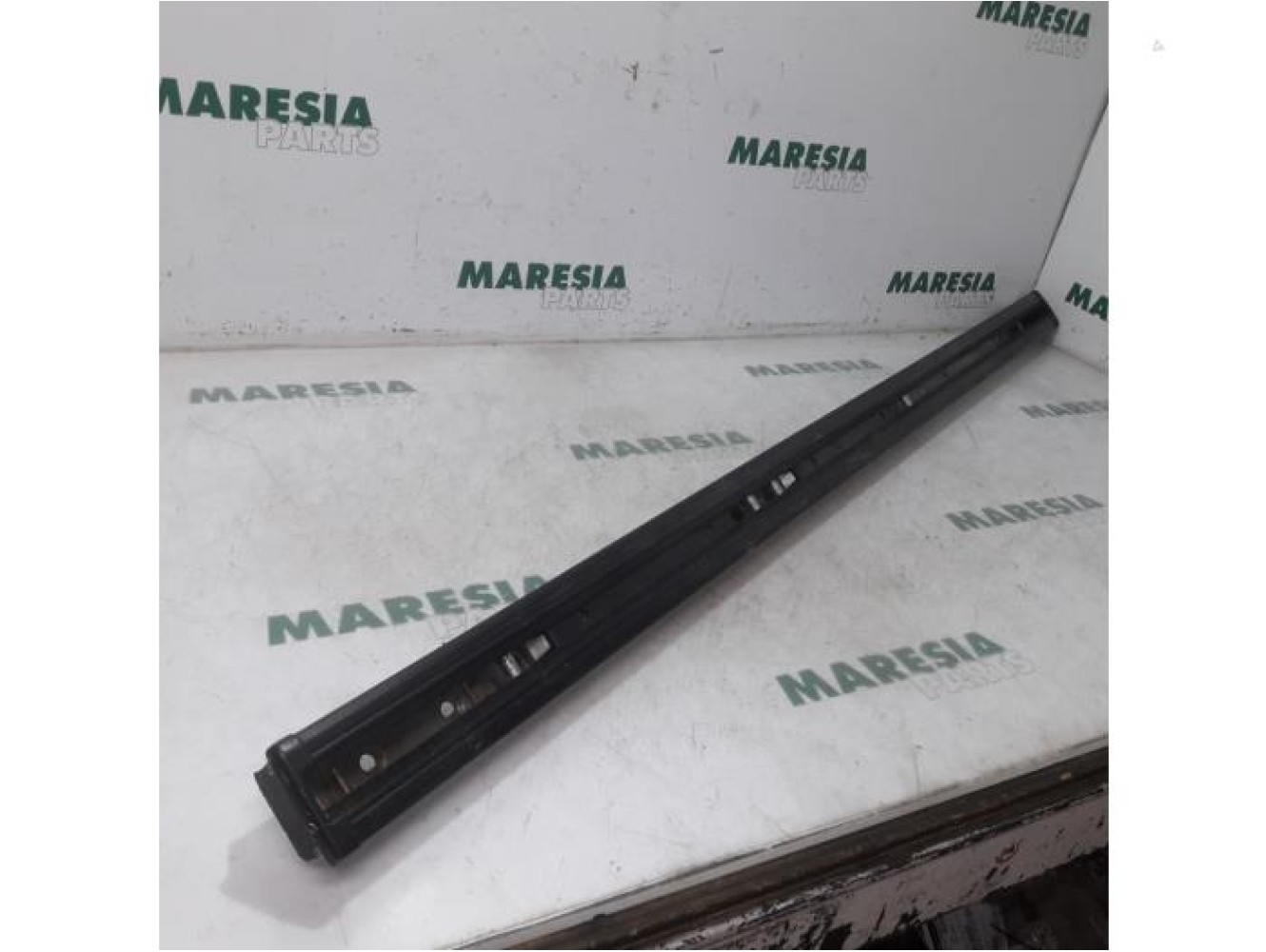 Renault - Espace - Stoel Rails links