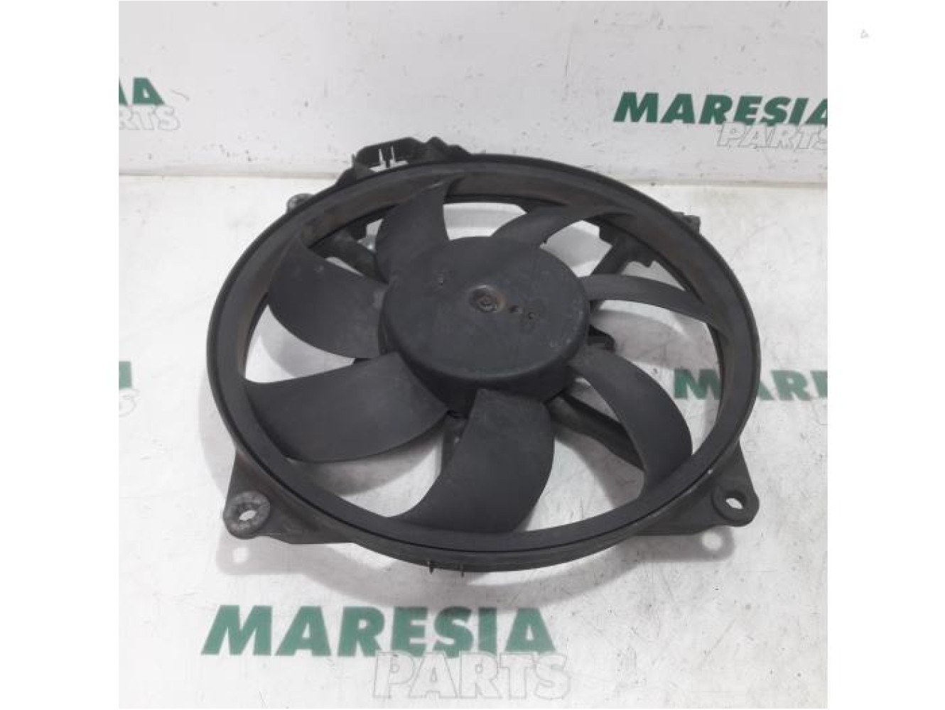 Renault - Scenic - Fan motor