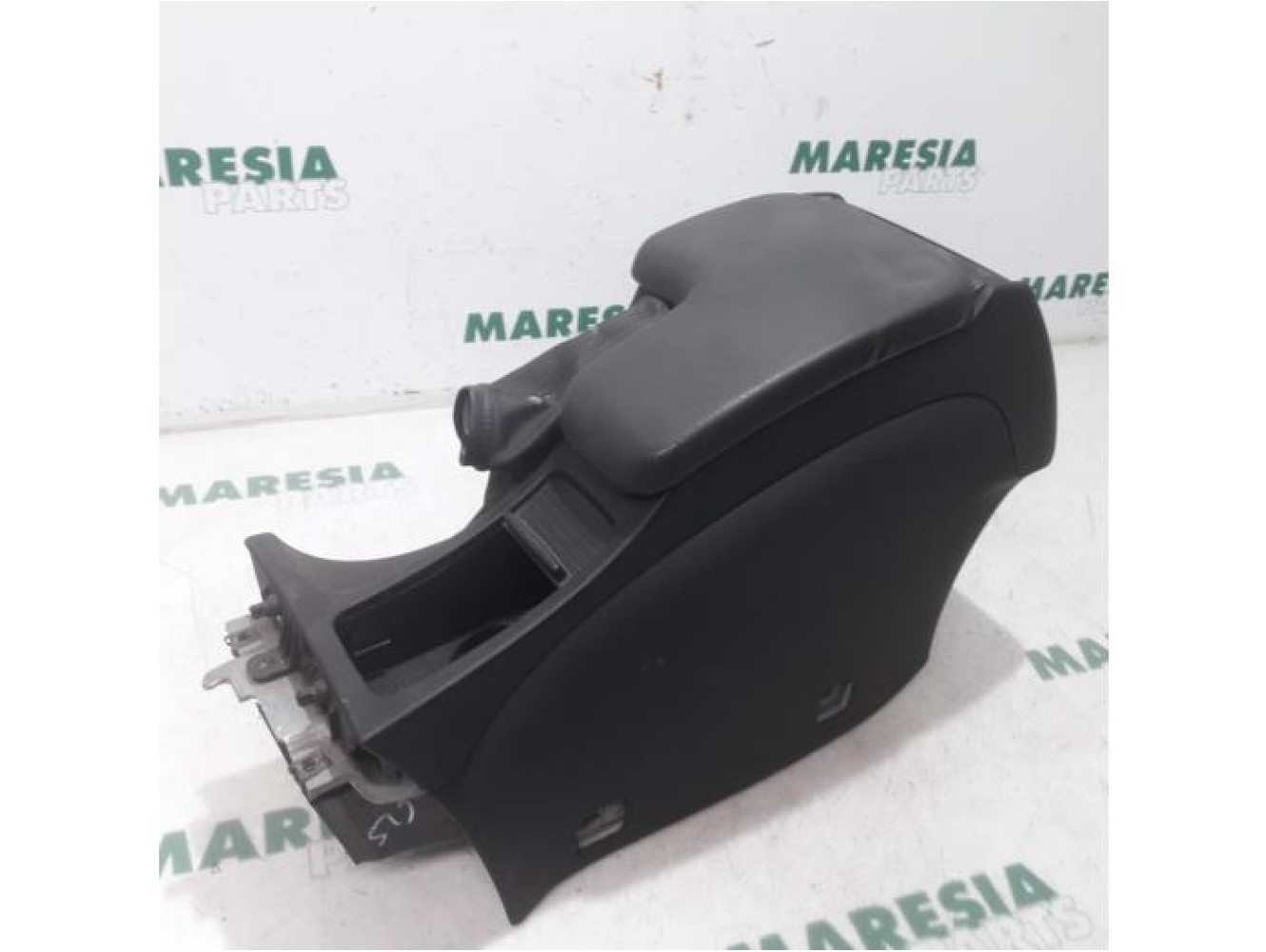 Alfa Romeo - 159 - Armrest