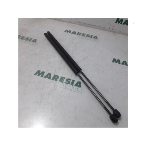 Peugeot - Bipper - Set of tailgate gas struts
