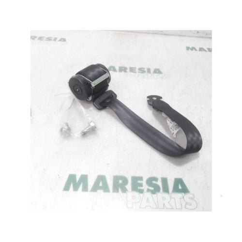 Fiat - Punto - Rear seatbelt, left