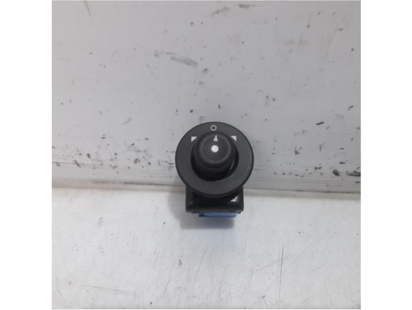 Peugeot - Partner - Mirror switch