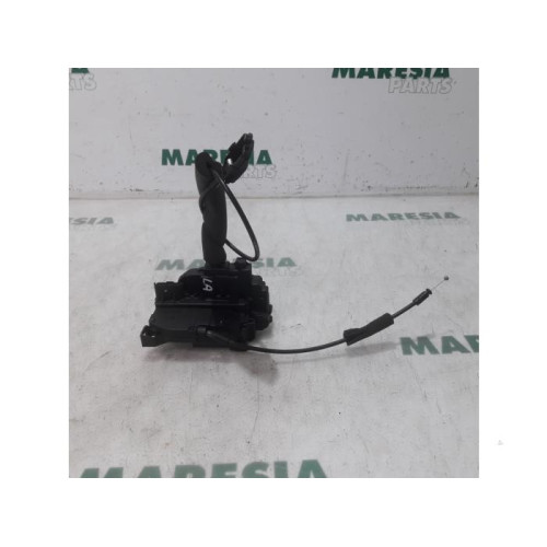 Renault - Scenic - Deurslot Mechaniek 4Deurs links-achter