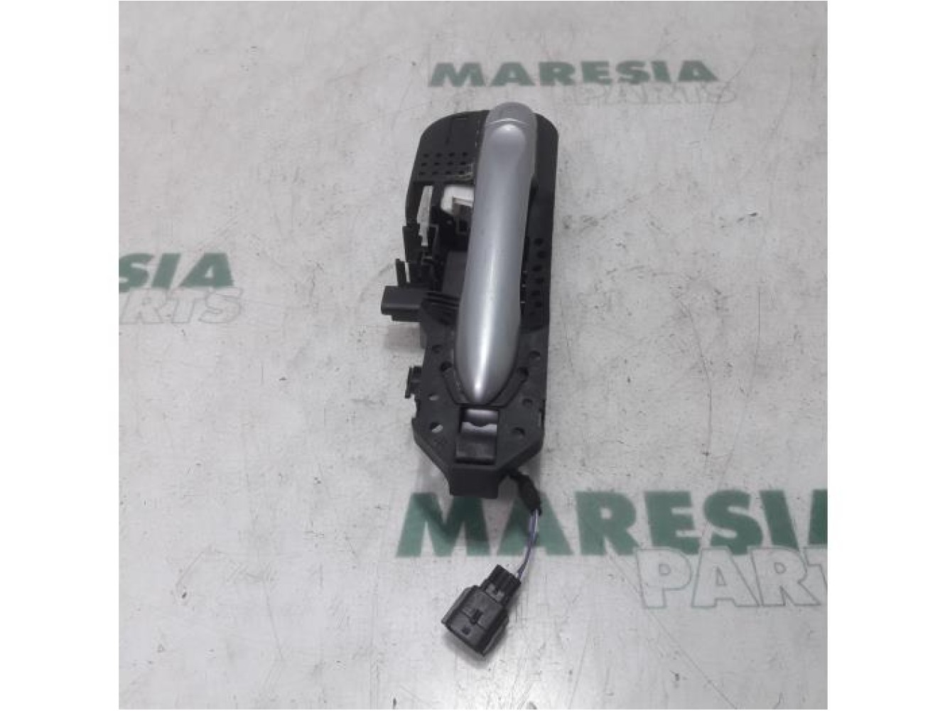 Renault - Scenic - Front door handle 4-door, right