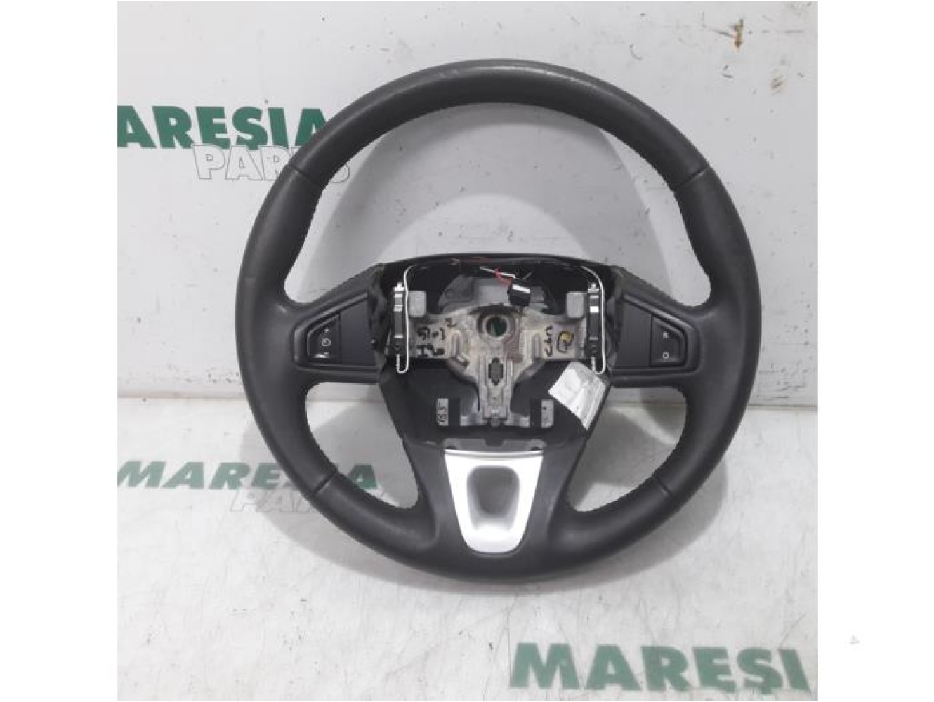 Renault - Scenic - Stuurwiel
