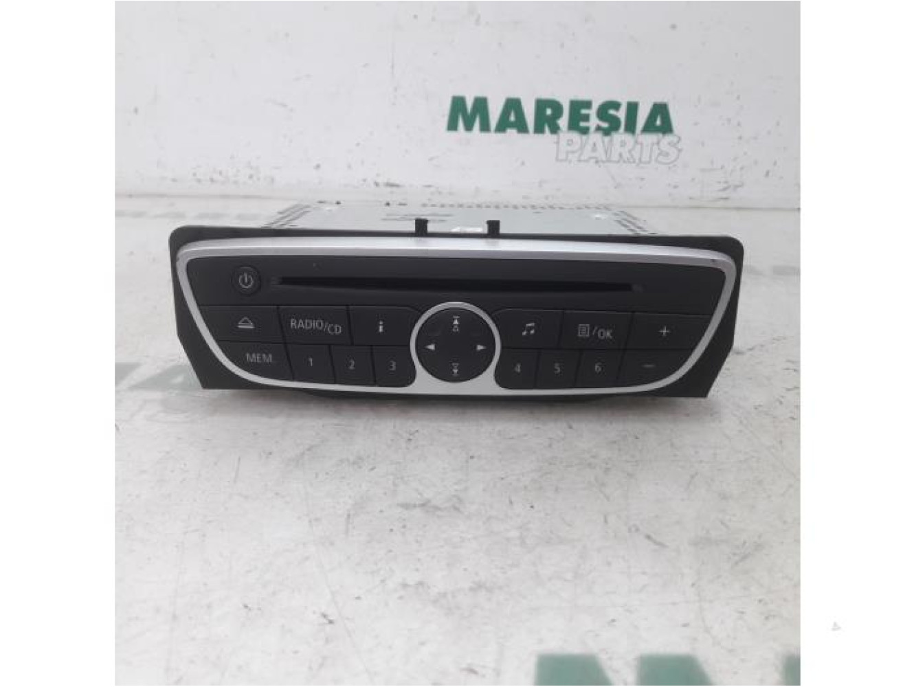 Renault - Scenic - Radio CD player