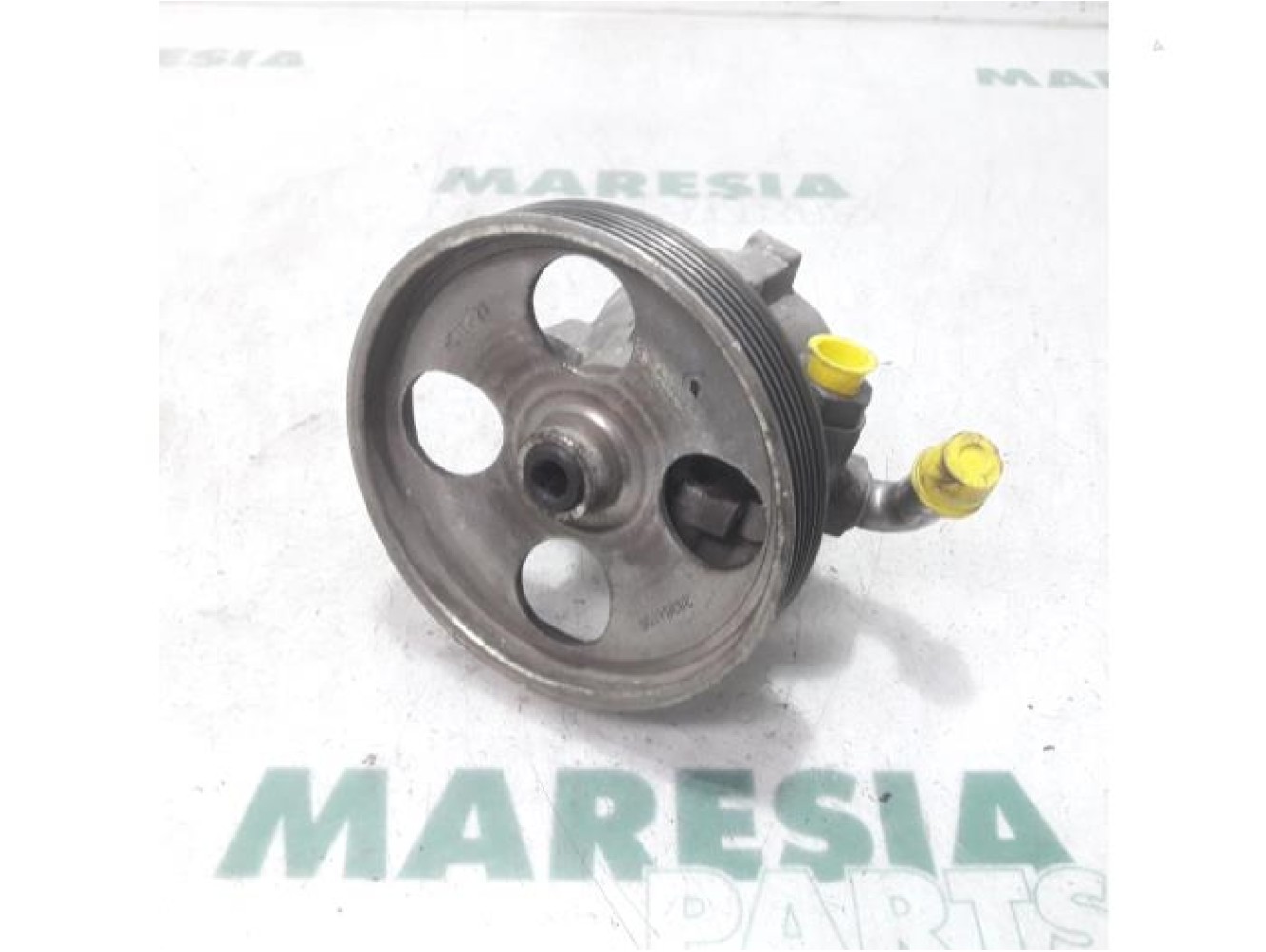 Peugeot - Bipper - Power steering pump
