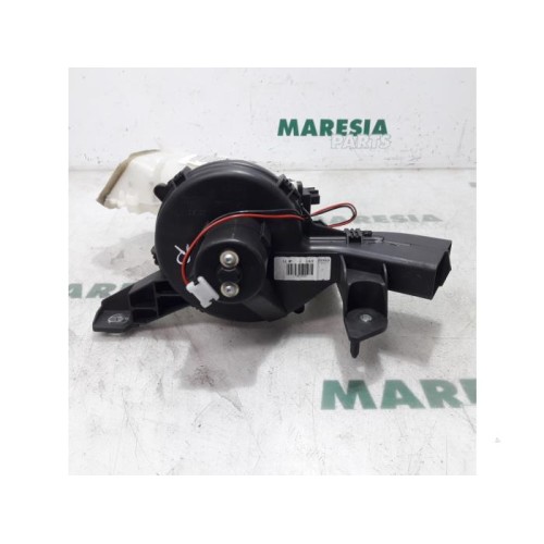 Citroen - C4 Picasso - Heating and ventilation fan motor