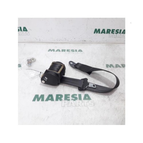 Peugeot - 306 - Rear seatbelt, left