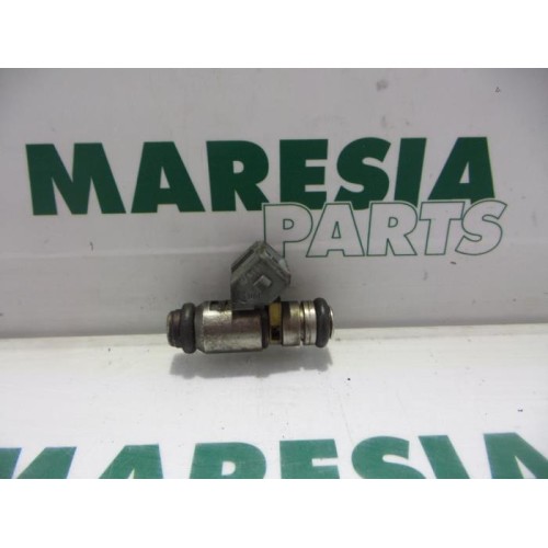 Renault - Megane Scenic - Injector (petrol injection)