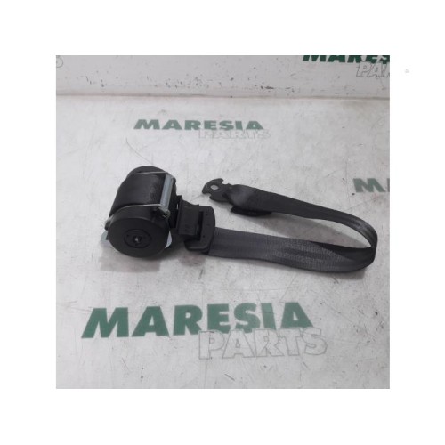 Fiat - Punto - Rear seatbelt, left