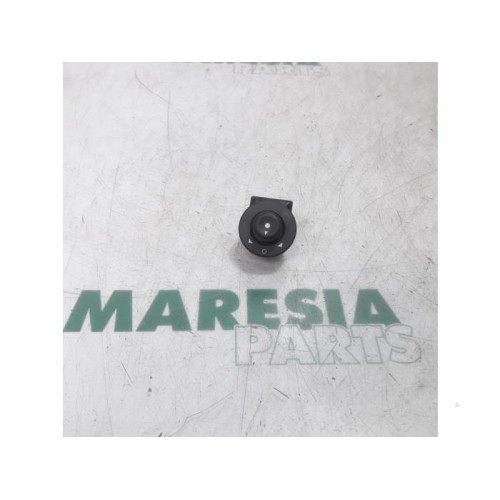 Citroen - Berlingo - Mirror switch