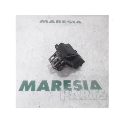 Citroen - Berlingo - Cooling fan resistor