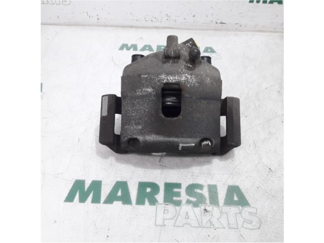 Fiat - Panda - Front brake calliper, left