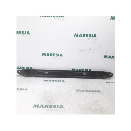 Citroen - Berlingo - Radiator bar