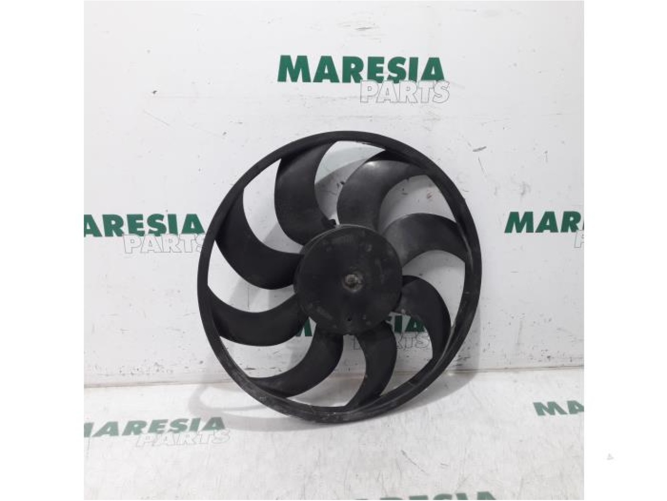 Fiat - Doblo - Fan motor