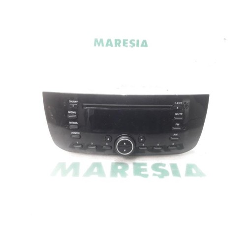 Fiat - Punto - Radio CD player