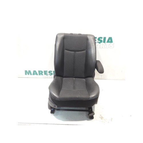Renault - Espace - Seat, right