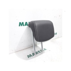 Renault - Megane - Headrest