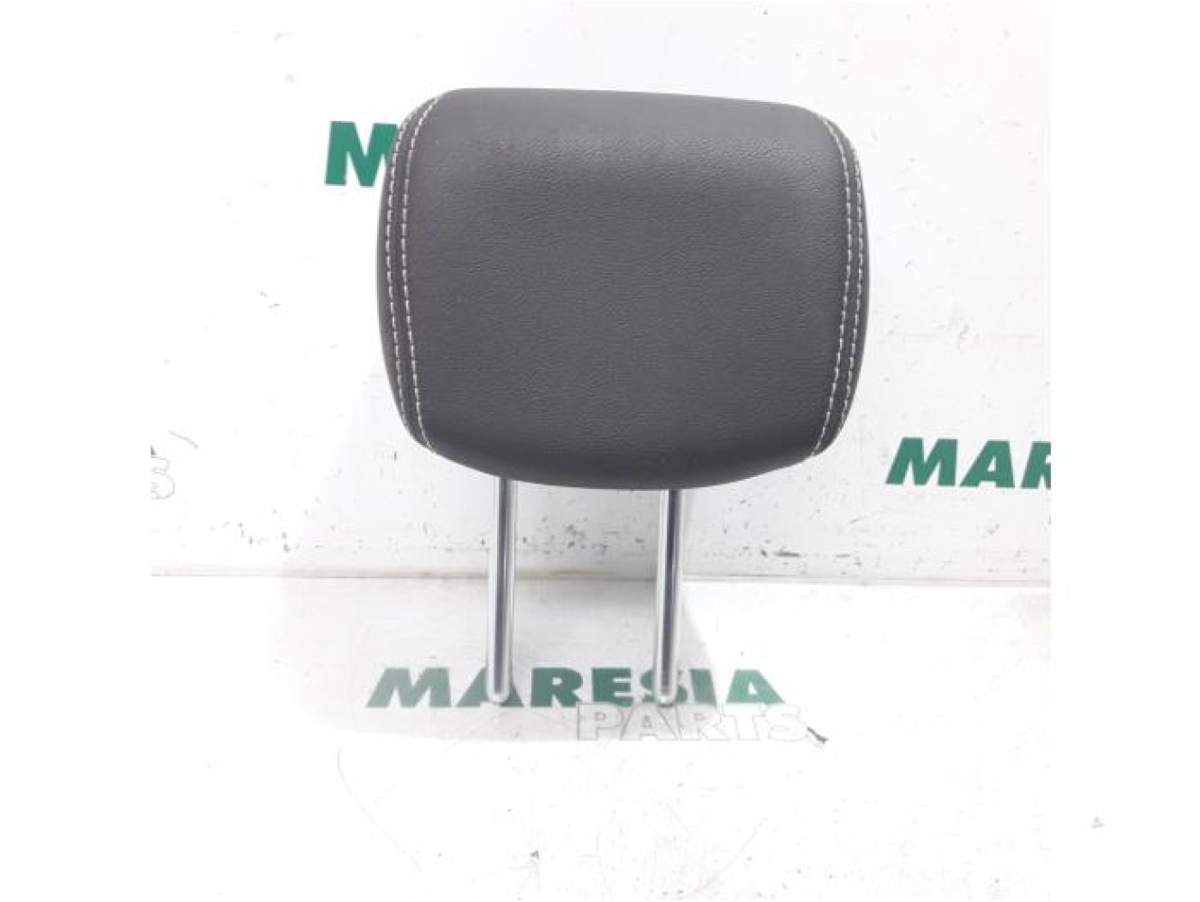 Renault - Megane - Headrest