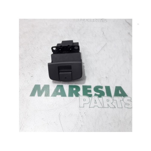 Renault - Espace - Parking brake switch