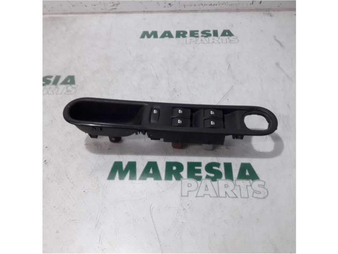 Renault - Espace - Multi-functional window switch
