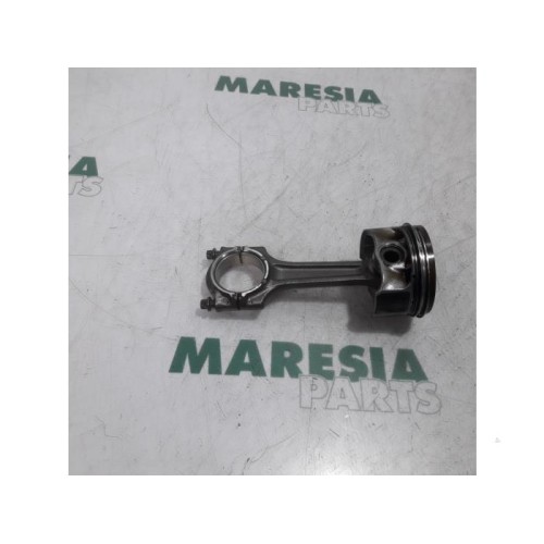 Fiat - Punto - Piston