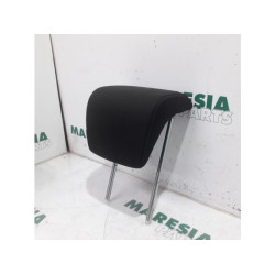 Fiat - Punto - Headrest
