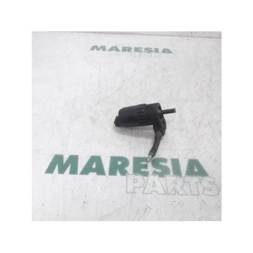 Fiat - Punto - Windscreen washer pump