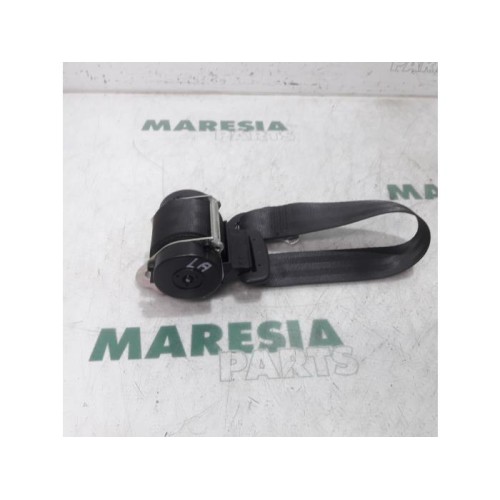 Fiat - Punto - Rear seatbelt, left