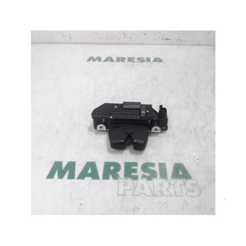 Citroen - C3 - Tailgate lock mechanism
