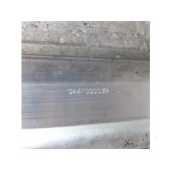 Renault - Megane - Radiator bar