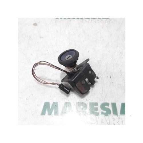 Fiat - Punto - Tailgate lock mechanism