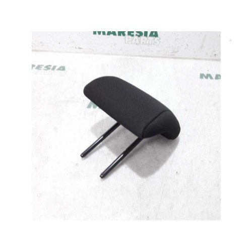 Citroen - C4 - Headrest