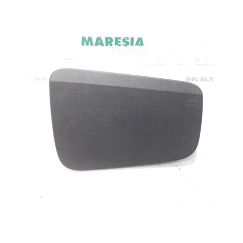 Renault - Clio - Right airbag (dashboard)
