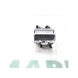 Renault - Clio - Multi-functional window switch