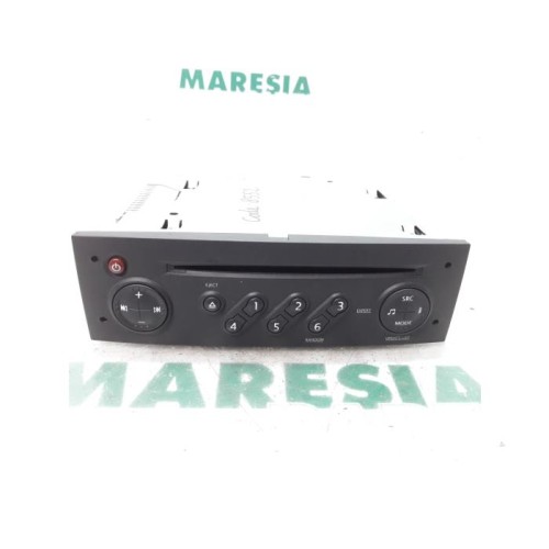 Renault - Clio - Radio CD player