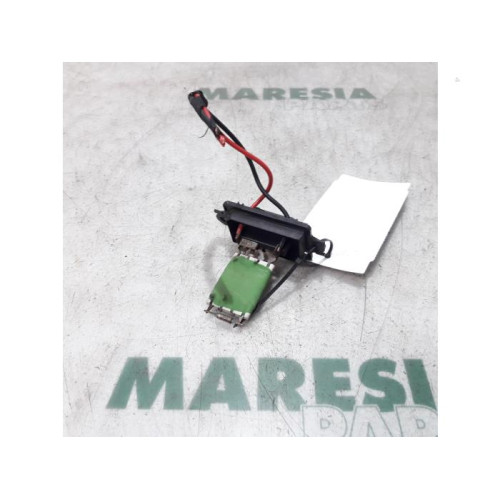 Renault - Clio - Heater resistor