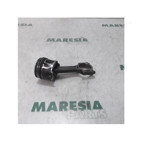 Renault - Clio - Piston