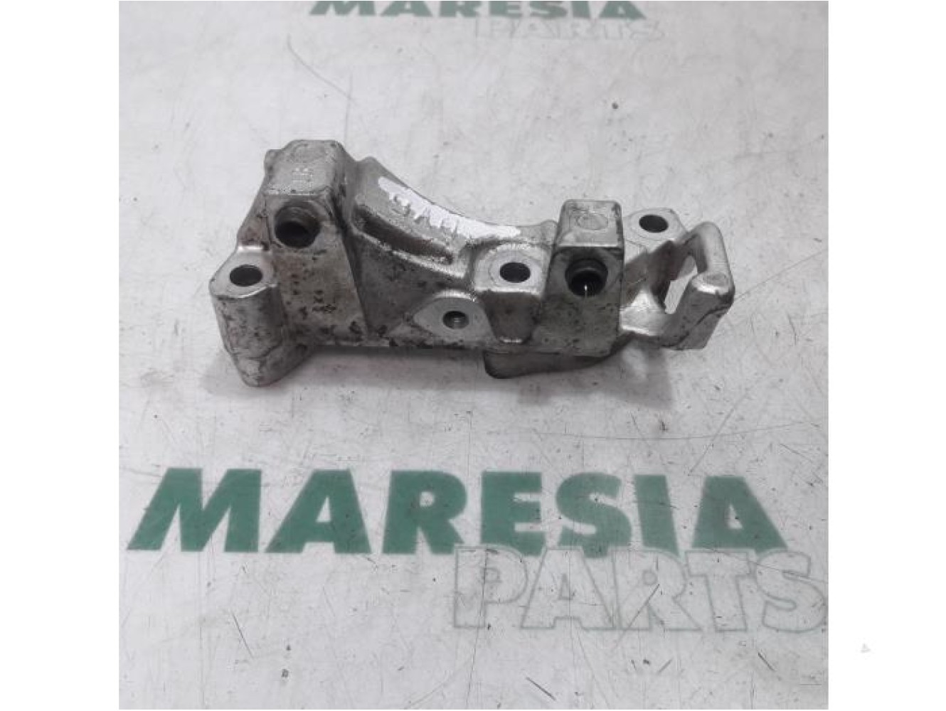 Citroen - Berlingo - Engine mount