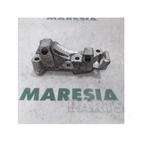 Citroen - Berlingo - Engine mount