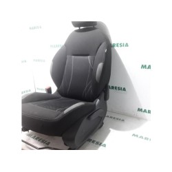 Peugeot - 208 - Sitz links