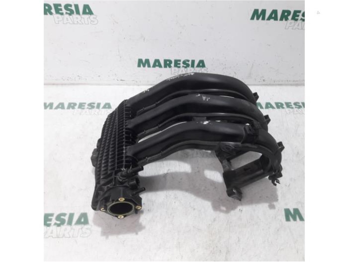 Peugeot - 208 - Intake manifold