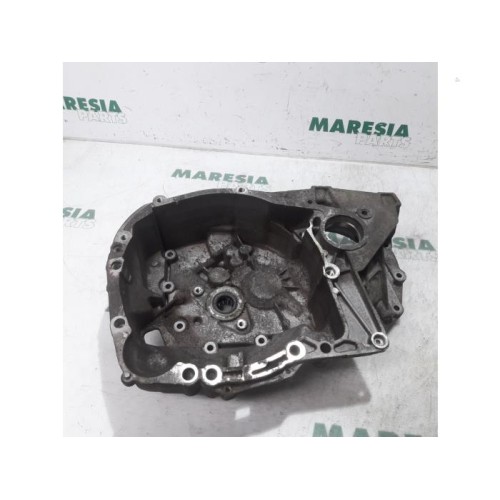 Renault - Clio - Gearbox casing
