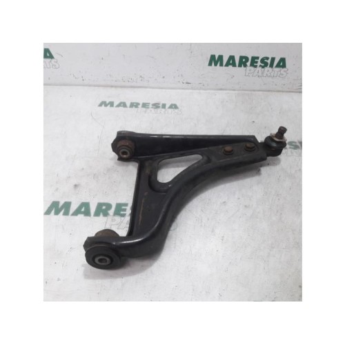 Renault - Twingo - Front lower wishbone, right