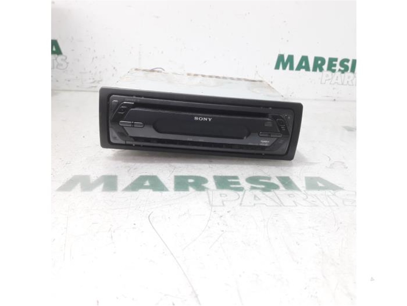 Miscellaneous - Miscellaneous - Radio/CD player (miscellaneous)